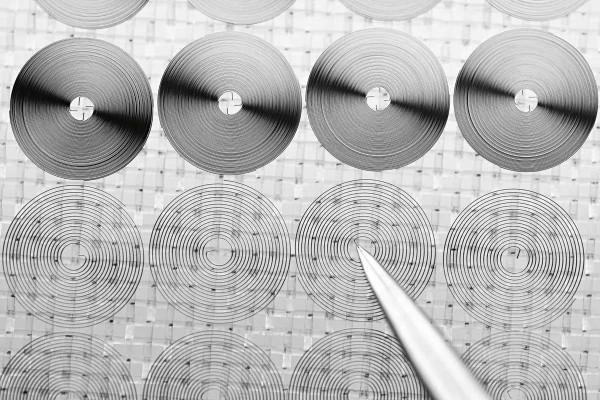 遊絲硬度及彈性升級的秘密:Richard Lange與他的專利發明 遊絲硬度及彈性升級的秘密:Richard Lange與他的專利發明