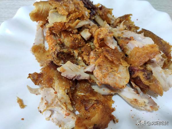 不是為了拌飯來的,主要是想體驗在超大號的盆裡拌飯是啥感覺 不是為了拌飯來的,主要是想體驗在超大號的盆裡拌飯是啥感覺