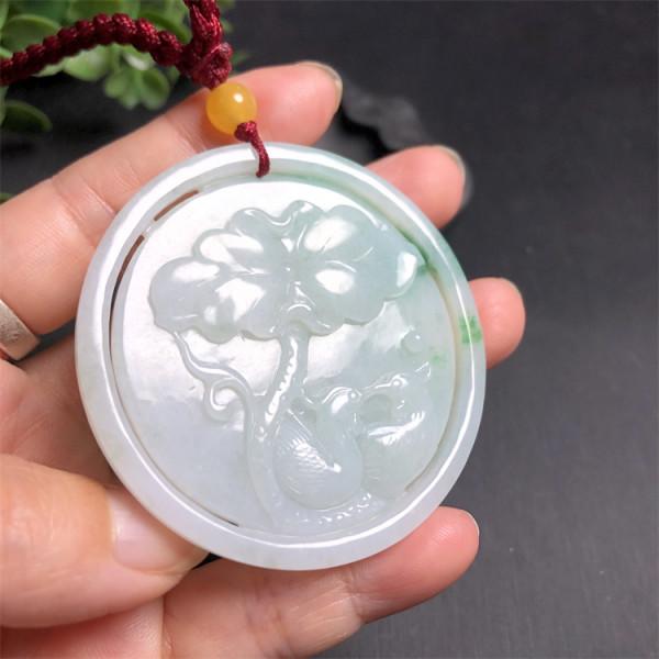 「翡翠」創匯期飄陽綠“連年有餘”翡翠圓佩 「翡翠」創匯期飄陽綠“連年有餘”翡翠圓佩