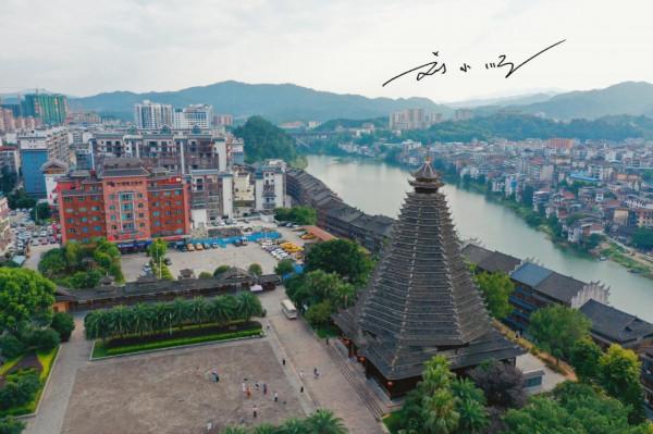 廣西三江的著名地標建築,造型非常奇特,被稱為“世界第一鼓樓” 廣西三江的著名地標建築,造型非常奇特,被稱為“世界第一鼓樓”