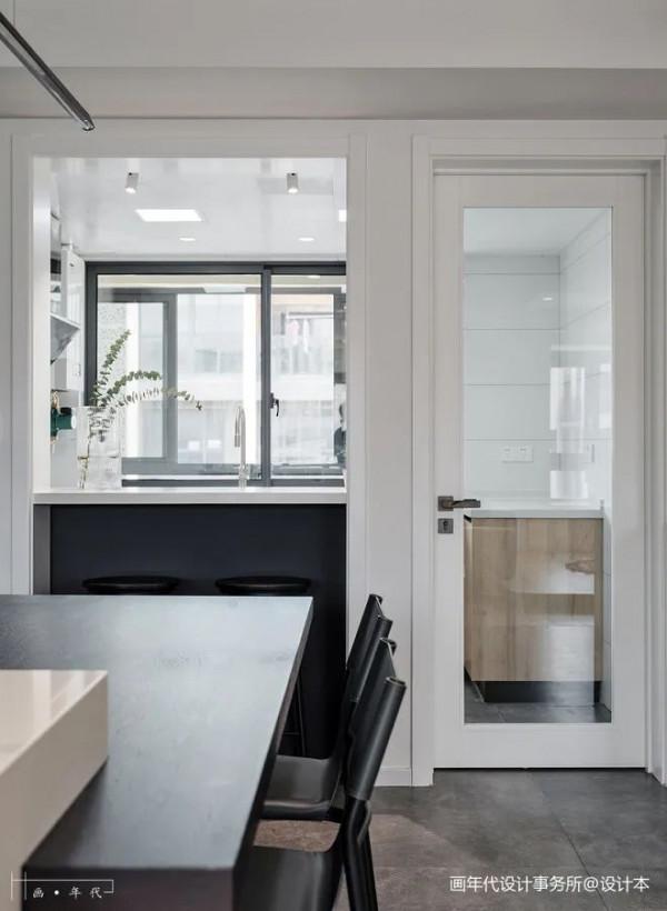 一家三口花45萬打造160平溫馨之家：一間屋子，兩種風格