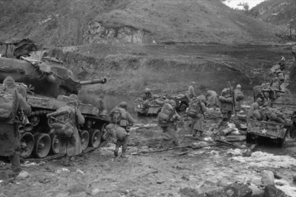 1950年,志願軍殲敵1.5萬,偉人卻改成6千人,李奇微至今不理解 1950年,志願軍殲敵1.5萬,偉人卻改成6千人,李奇微至今不理解