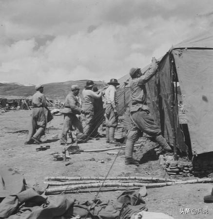 調離西藏,吳忠對天鳴槍,打光一個彈夾,抱頭痛哭歌聲悲慟 調離西藏,吳忠對天鳴槍,打光一個彈夾,抱頭痛哭歌聲悲慟