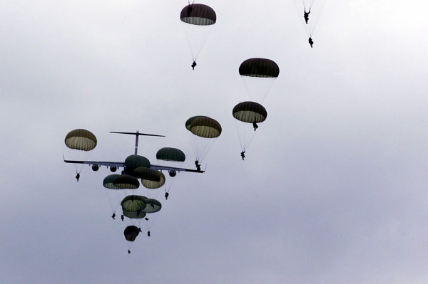 &OpenCurlyDoubleQuote;頓涅茨克人民共和國&rdquo;司令官：烏克蘭集結三個旅準備入侵頓巴斯