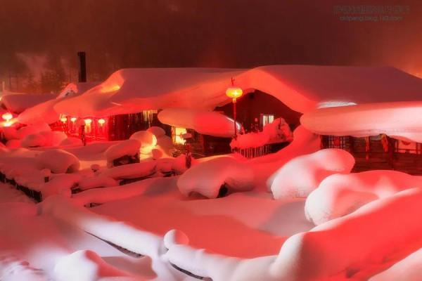 七律：雪鄉童話