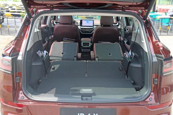 親民的價格 大眾的品質 試駕上汽大眾ID.6 X