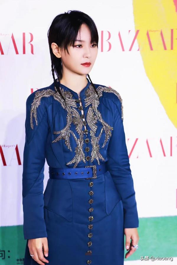 2021芭莎慈善夜,周筆暢現場高畫質照 2021芭莎慈善夜,周筆暢現場高畫質照