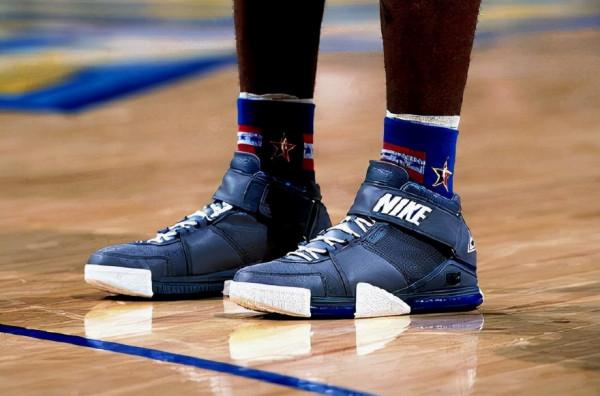 LeBron 2回來了！元年前後ZOOM，小皇帝的“重甲”，你瞭解麼？