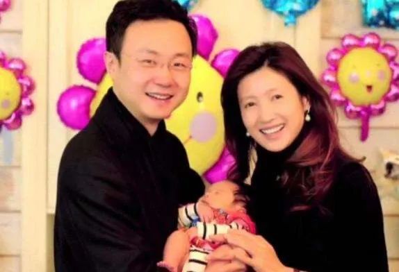 剛強：如果春妮不嫌棄我，我沒意見，這10對主持人的愛情故事感人