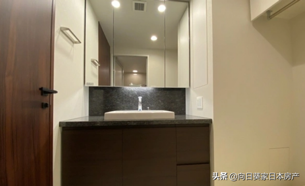 日本房產分享:東京都千代田區飯田橋新建2居室塔樓公寓 日本房產分享:東京都千代田區飯田橋新建2居室塔樓公寓