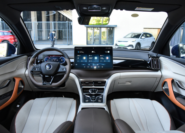 官宣丨新車12月22日上市,油耗低至4.4L,7.9秒破百,續航1090KM 官宣丨新車12月22日上市,油耗低至4.4L,7.9秒破百,續航1090KM