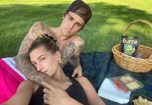 比伯演唱會也不忘告白老婆,這恐怕就是愛情真正的樣子吧 比伯演唱會也不忘告白老婆,這恐怕就是愛情真正的樣子吧