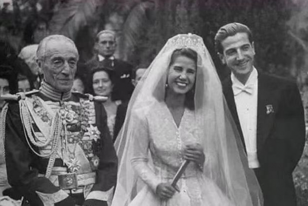 82歲西班牙女富豪為愛瘋狂,為嫁小24歲公務員男友,放棄百億財產 82歲西班牙女富豪為愛瘋狂,為嫁小24歲公務員男友,放棄百億財產