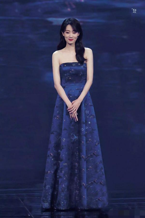 女星中秋節造型 看看誰更像嫦娥