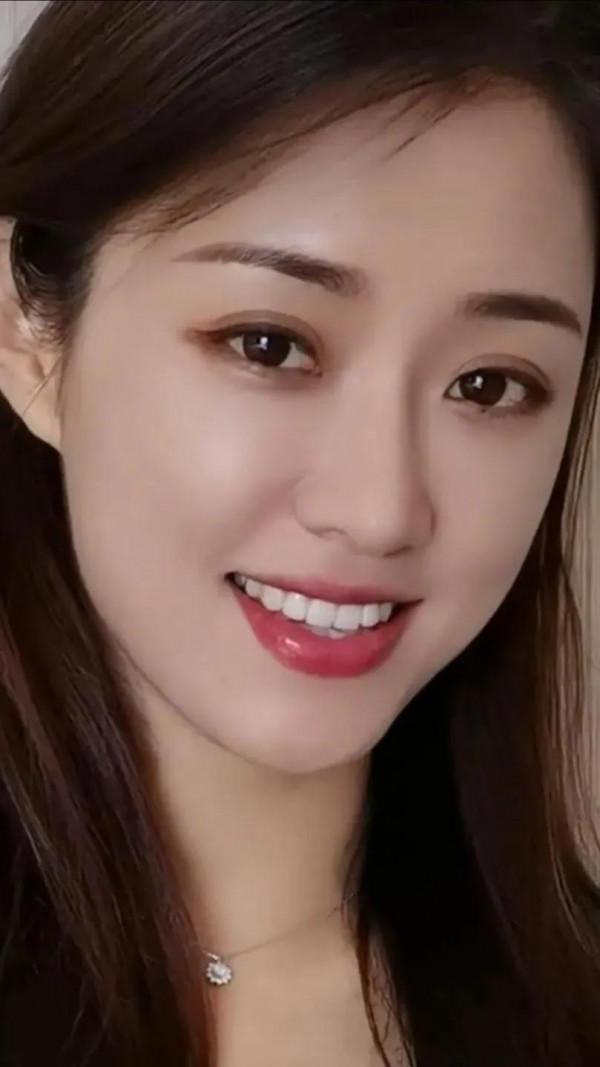 女神劉濤和三妮，總覺得三妮漂亮