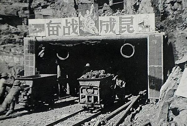 投入2000億、持續15年的三線建設，為什麼被鄧小平叫停？