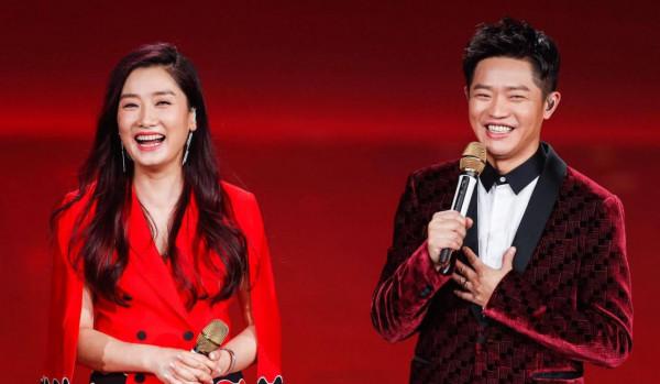 &OpenCurlyDoubleQuote;人間清醒&rdquo;鳳凰傳奇：打了多少因分賬不均，鬧掰解散組合的臉？