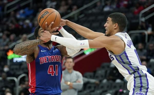 3個輔助,都帶不動的NBA核心,5年了,你還不打算兌現天賦嗎? 3個輔助,都帶不動的NBA核心,5年了,你還不打算兌現天賦嗎?