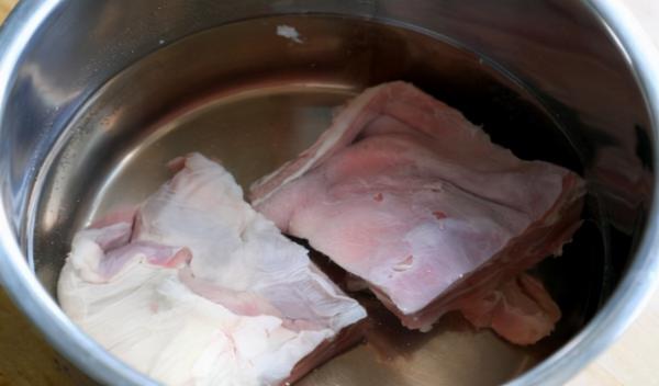 青椒炒肉只學一招,多放一勺“它”,鮮嫩入味,香辣下飯 青椒炒肉只學一招,多放一勺“它”,鮮嫩入味,香辣下飯