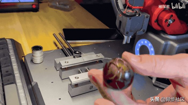 “別人家的孩子”又上熱搜了！程式設計能改變孩子的一生