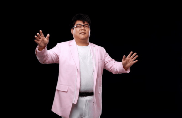 憑《星光大道》爆紅，39歲銷聲匿跡，盲人楊光究竟哪一步走錯了？