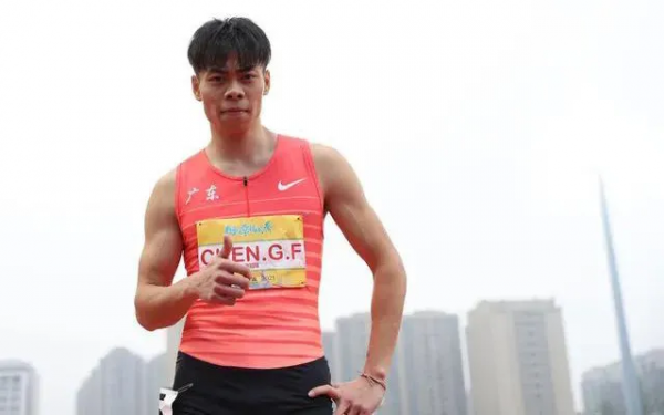 逆風+放水，00後小將預賽第一，又一個蘇炳添橫空出世？