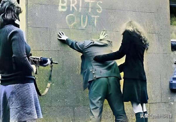 老照片：日本東京的地鐵，非洲的修女，英國首相官邸的丘吉爾