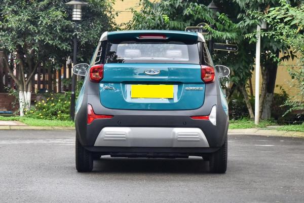 標配4座，入門續航301km，前後獨立懸架，奇瑞小螞蟻不是老頭樂