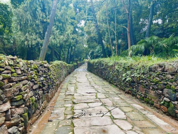 四川德陽著名的4A級旅遊景區，被認為與三星堆齊名，遊客卻不多