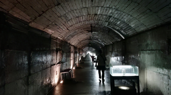 原子彈爆炸一年後，毛主席和周總理密談半小時，37年後才公佈內容