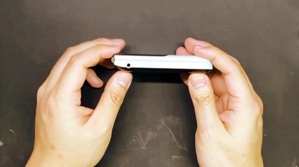 砸核桃的情懷迴歸了，體驗諾基亞這款翻蓋手機，續航28天是亮點