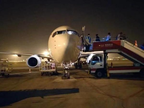 外出旅行，為什麼聰明人不選擇“晚上飛機”，網友：坐一次就懂了