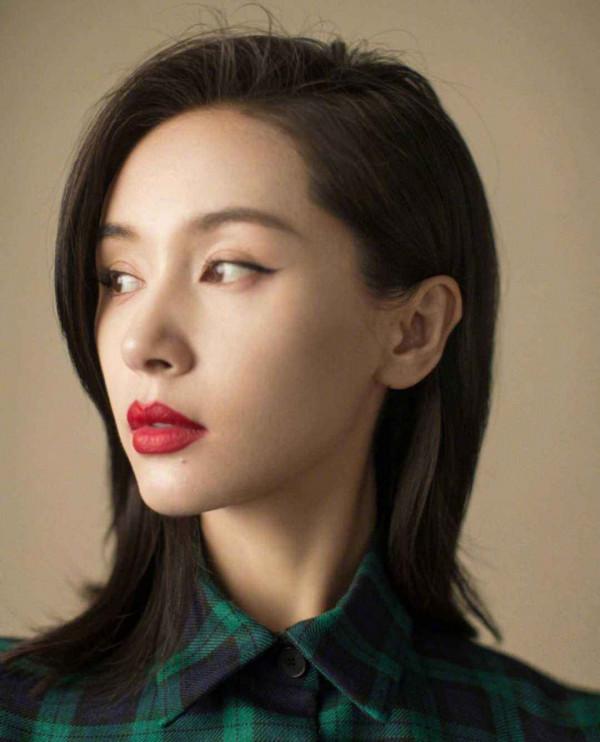 一直感覺王子文很像另一個女星,終於找到了 一直感覺王子文很像另一個女星,終於找到了