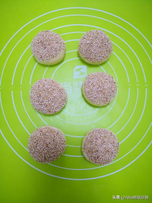 秋冬多吃藕,不煎不炸不煮,做成漢堡,和某巨無霸有一拼,完美 秋冬多吃藕,不煎不炸不煮,做成漢堡,和某巨無霸有一拼,完美