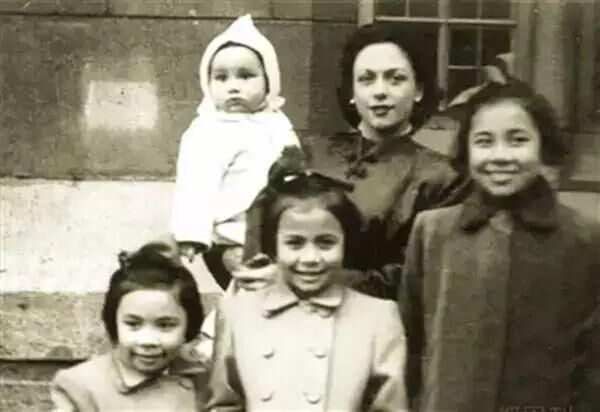 16歲嫁譚展超，隨他回國抗日，他移情別戀後，她為養4孩當了間諜