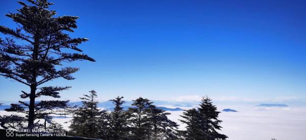 敬畏大自然 敬畏中國地圖上的每一寸土,每一條河,每一座山… ​​​ 敬畏大自然 敬畏中國地圖上的每一寸土,每一條河,每一座山… ​​​