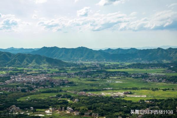 清朝時他任湖南常寧知縣，離任七年後路過常寧數萬百姓夾道歡迎