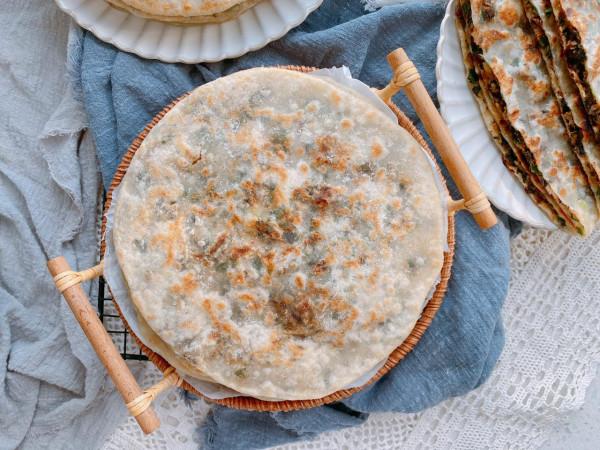 浙江美食梅乾菜餅，幾十年老配方，餡料鹹香，餅皮鬆軟涼了也不硬