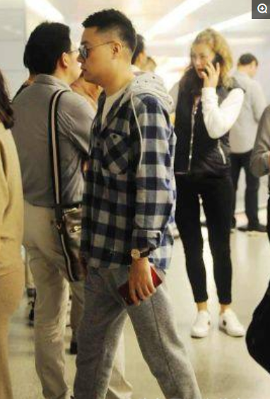 看完林丹的妻子,再看丁俊暉的妻子,網友:實在是太低調了 看完林丹的妻子,再看丁俊暉的妻子,網友:實在是太低調了