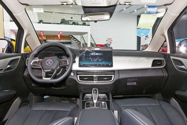 外觀漂亮空間大，經濟實惠還難開壞，6/7座任選，帶你看宋MAX