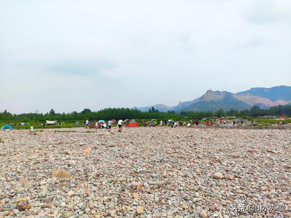 石家莊井陘洛陽村，綿蔓河美麗鵝卵石斑斕，但遍地垃圾只怪遊人嗎