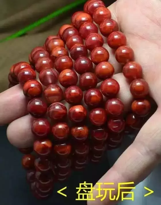 大媽把玩了20年的核桃變成了“玉”核桃？