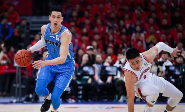 林書豪與首鋼愛情長跑到終點，彼此各退一步，近期將官宣簽約