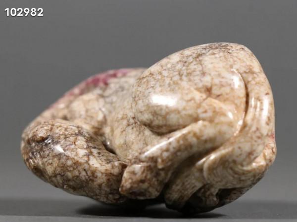 明代 火燒玉馬擺件規格：高5cm 寬8cm 重204g沁色迷人，玉質細膩，