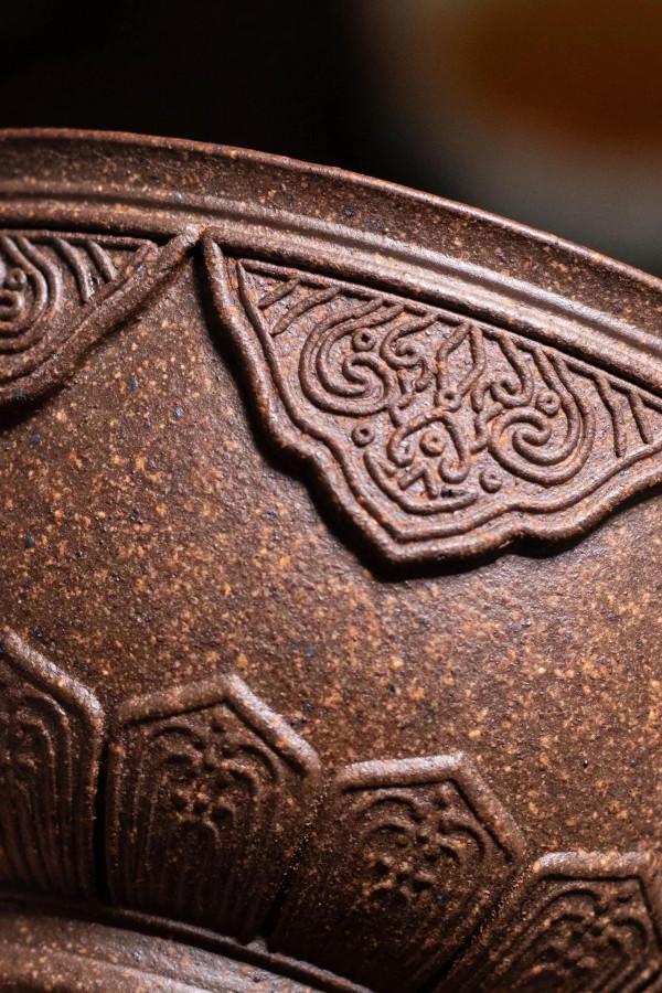 【披肩蓮花杯】