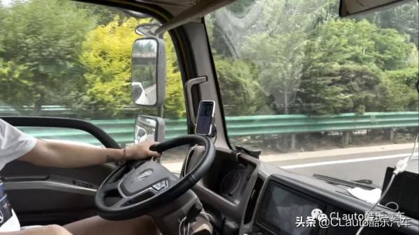 開著板車去ROADTRIP,我們還買回了一輛摩托艇 開著板車去ROADTRIP,我們還買回了一輛摩托艇