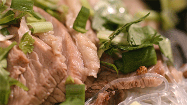 冬天跟羊肉有多配?水盆羊肉——湯清澈如水、肉鮮嫩入魂 冬天跟羊肉有多配?水盆羊肉——湯清澈如水、肉鮮嫩入魂