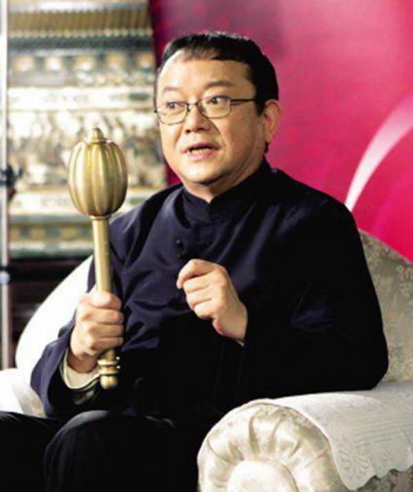 成方圓：兩段失敗婚姻，62歲活成少女，正在優雅老去