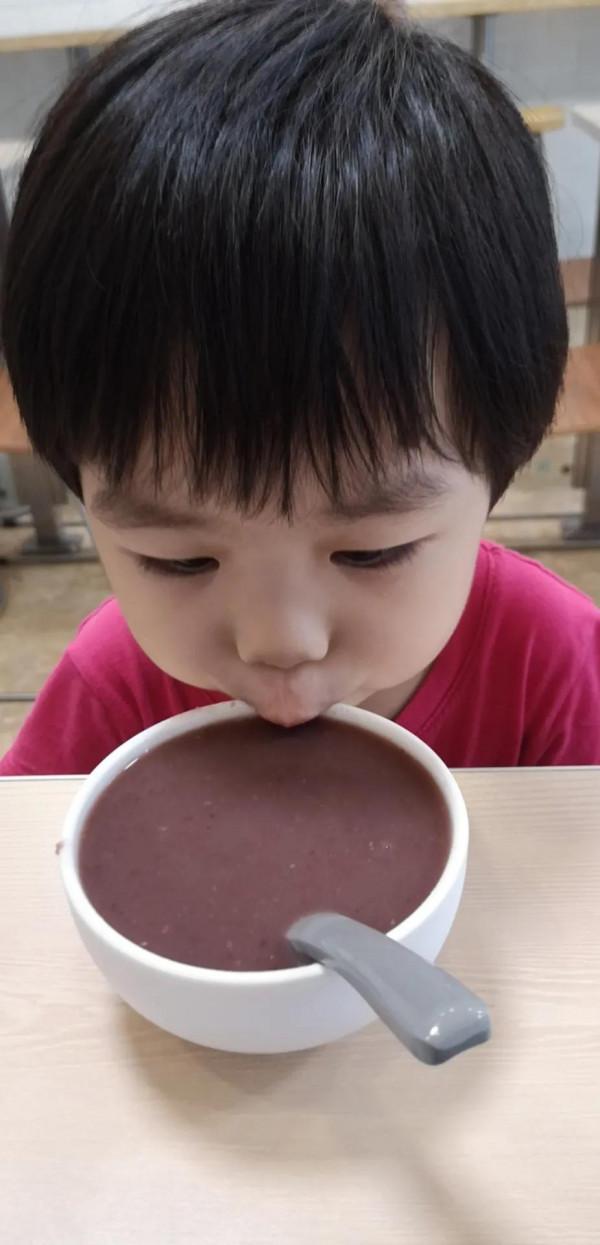 昨天吃了麵條和腸粉，胖回去了，嗚嗚嗚嗚嗚嗚嗚嗚