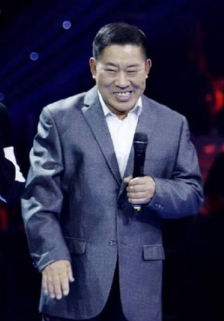 “大孝子”杜旭東：讓喪夫繼母老有所依，你依然是我的媽